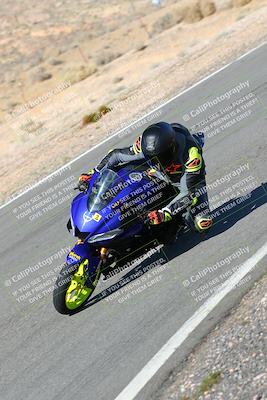 media/Feb-05-2023-Classic Track Day (Sun) [[c35aca4a42]]/Group 2/session 3 turn 13/